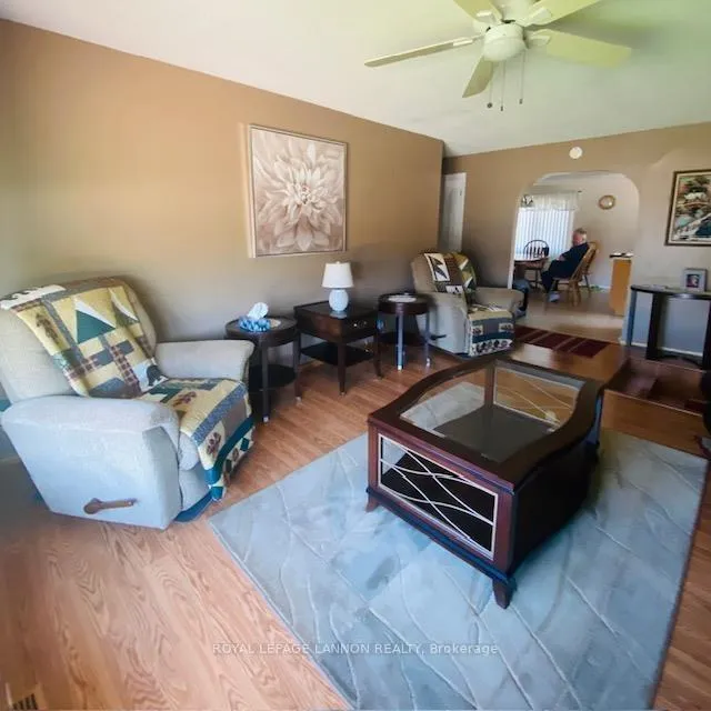 Photo 4 of 909 Second Street E, Greenstone — HOMEH