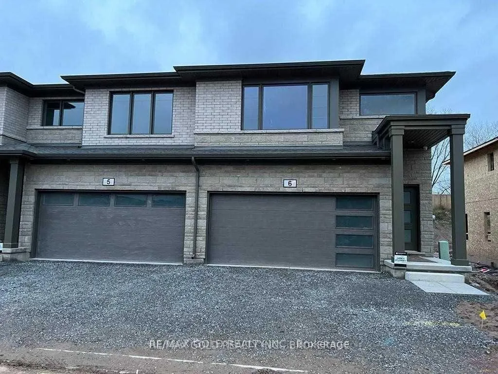 Photo 2 of Unit 6, 4552 Portage Road, Niagara Falls, Cherrywood — HOMEH