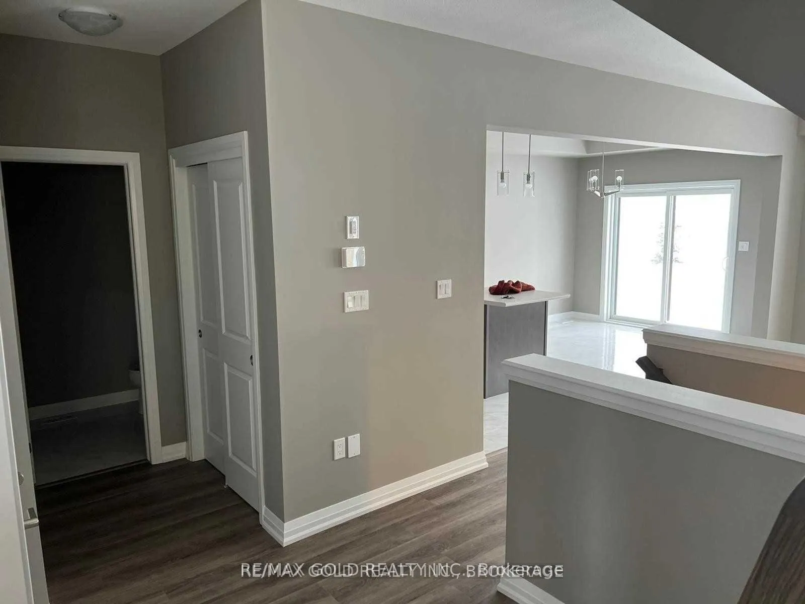 Photo 4 of Unit 6, 4552 Portage Road, Niagara Falls, Cherrywood — HOMEH