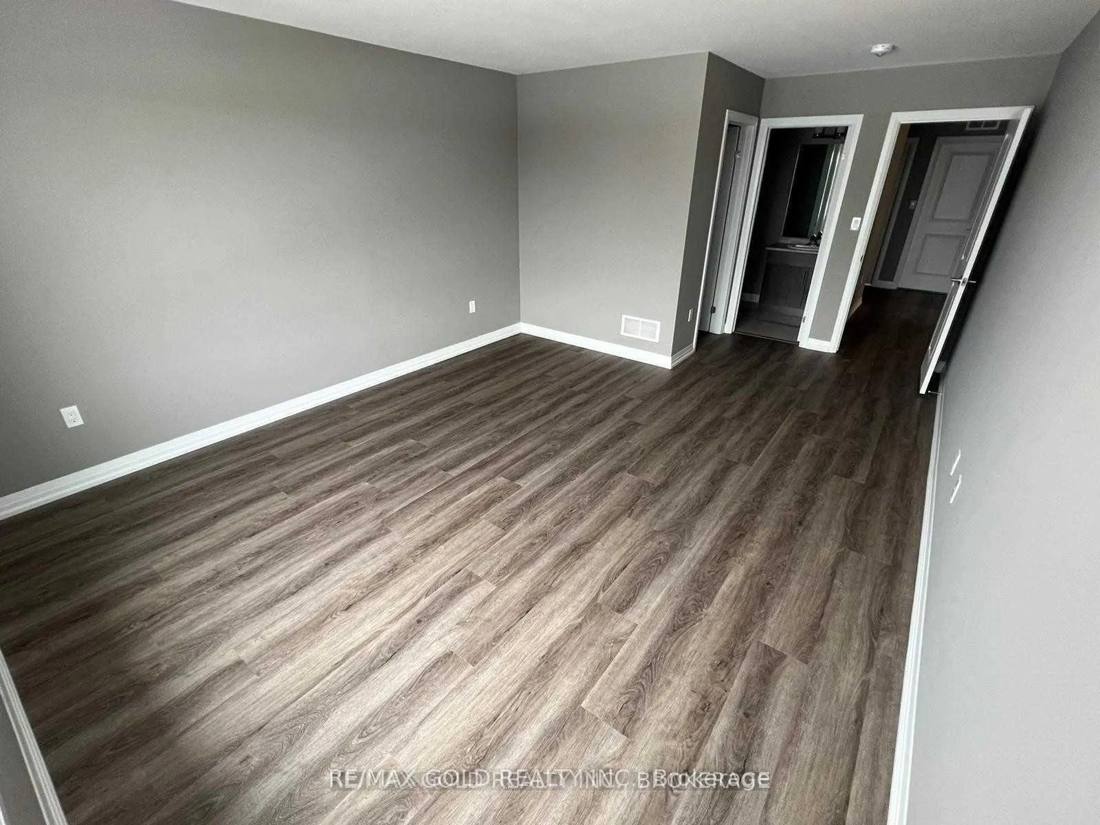 Photo 6 of Unit 6, 4552 Portage Road, Niagara Falls, Cherrywood — HOMEH