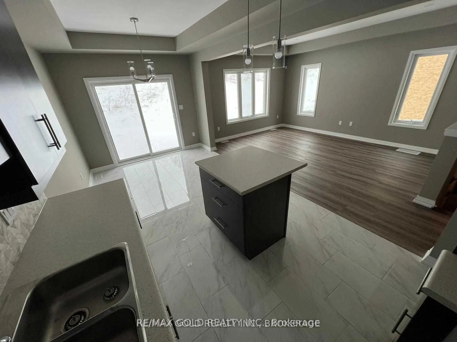 Photo 7 of Unit 6, 4552 Portage Road, Niagara Falls, Cherrywood — HOMEH