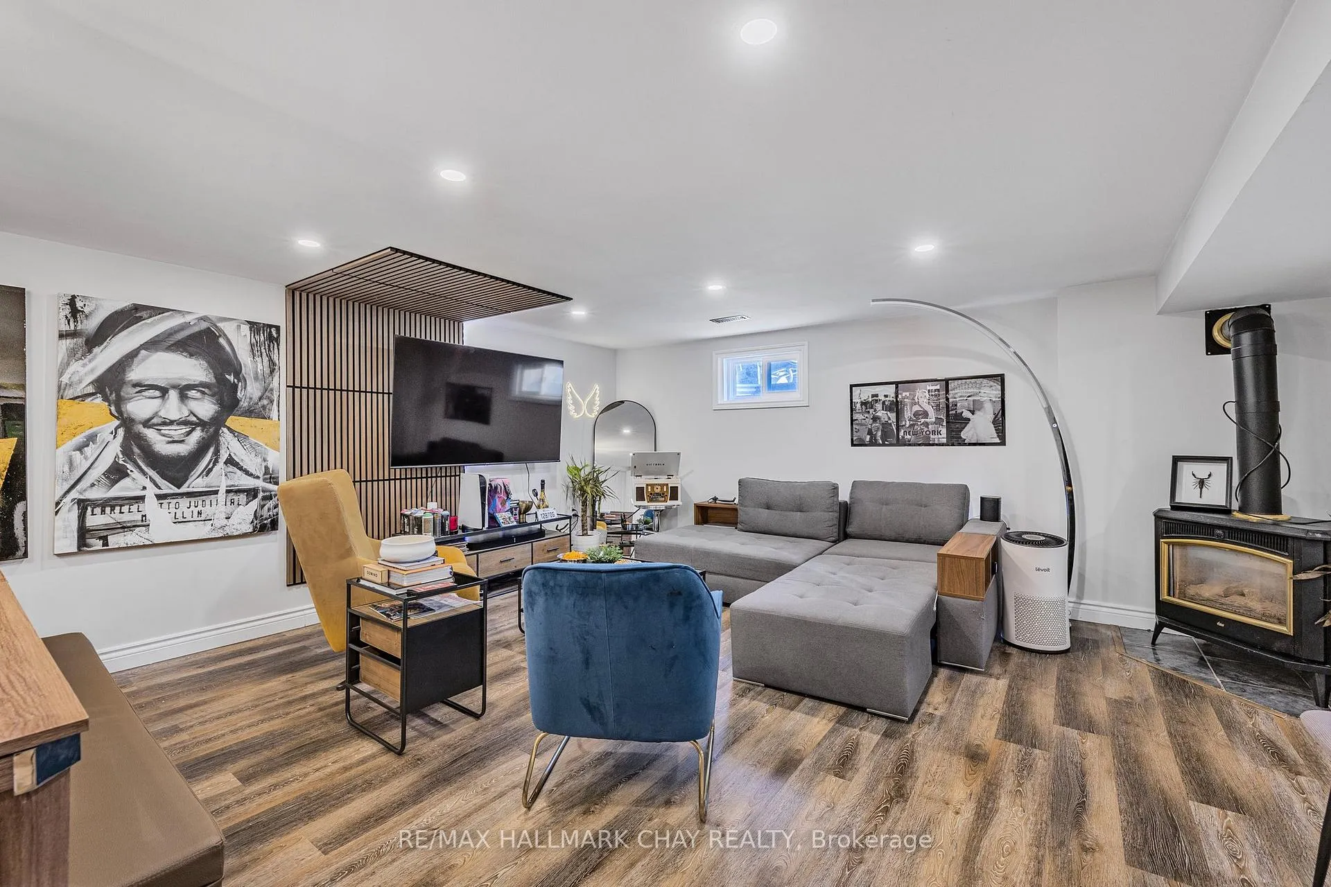 Photo 3 of Unit Lower, 69 Richardson Drive, Aurora, Aurora Highlands — HOMEH