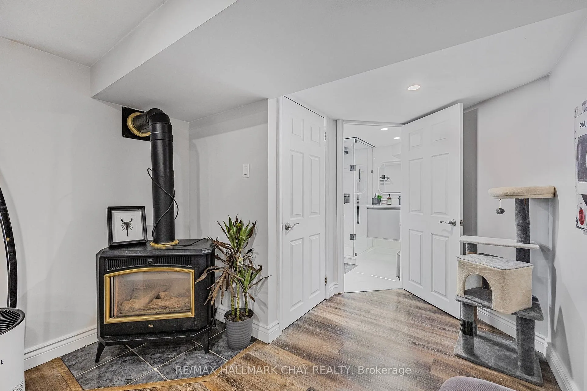 Photo 6 of Unit Lower, 69 Richardson Drive, Aurora, Aurora Highlands — HOMEH