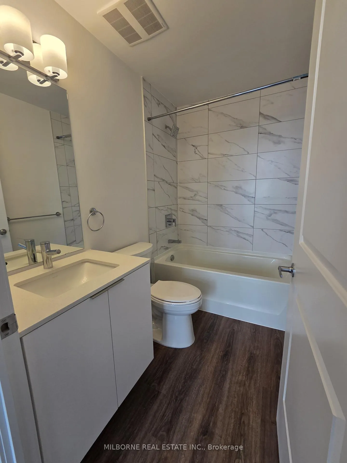 Photo 5 of Unit 2307B, 22 Hughson Street N, Hamilton, Beasley — HOMEH