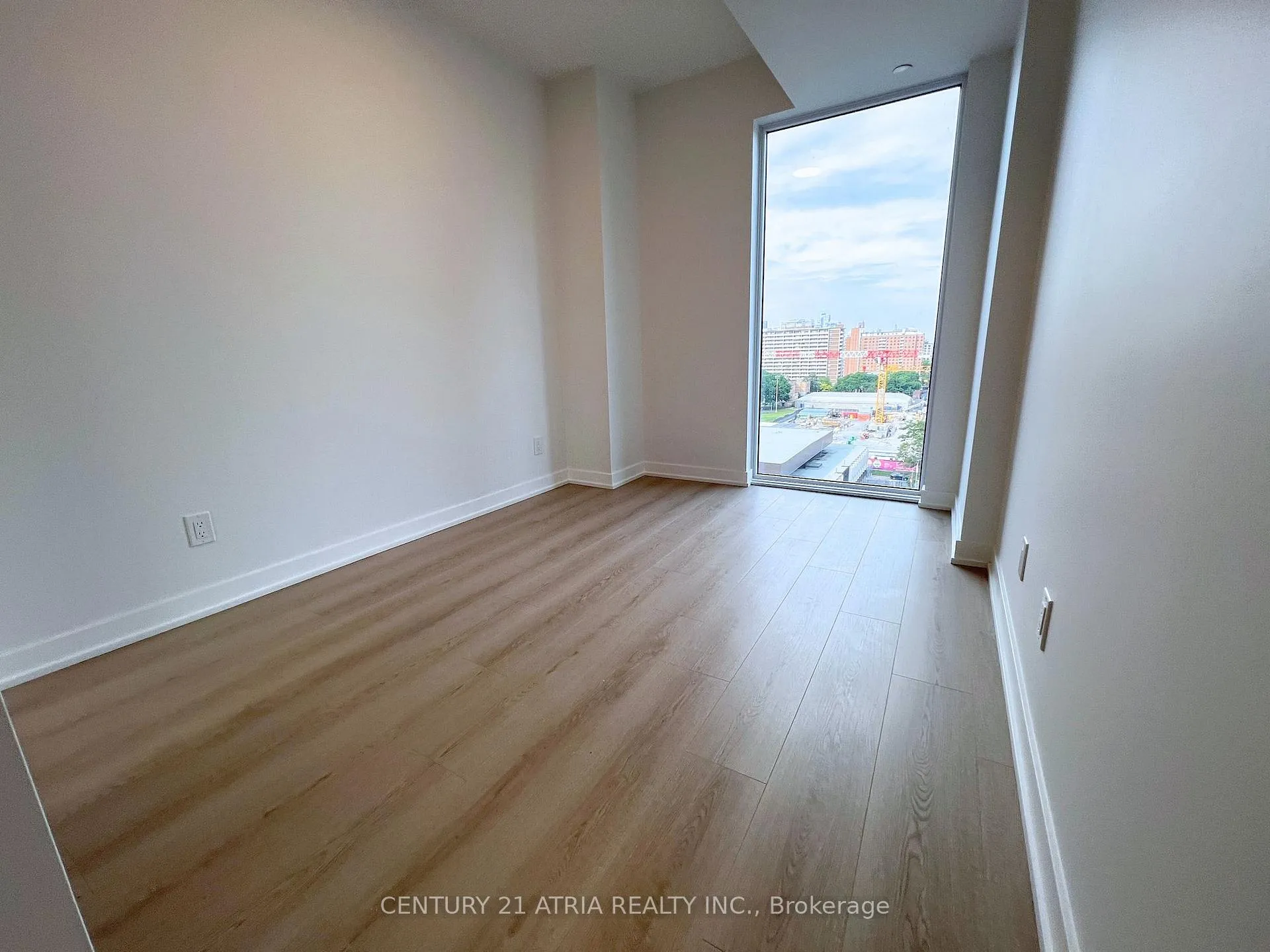 Photo 5 of Unit 1205, 100 Queen Street E, Toronto, Church-Yonge Corridor — HOMEH