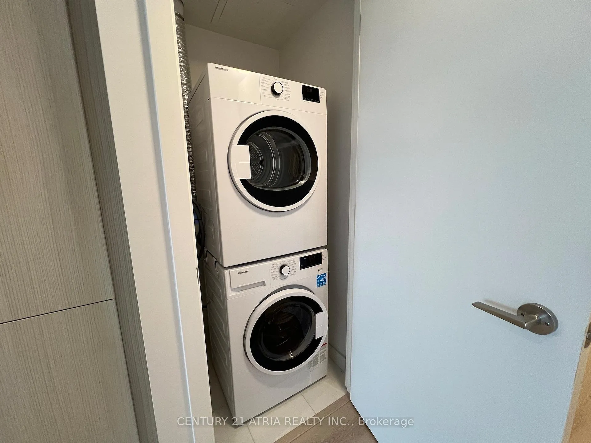 Photo 11 of Unit 1205, 100 Queen Street E, Toronto, Church-Yonge Corridor — HOMEH