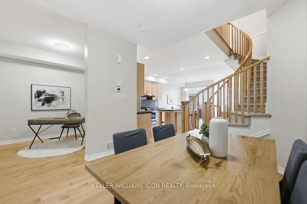 Photo 5 of 564 Remnor Avenue, Ottawa, Kanata - Kanata Lakes/Heritage Hills — HOMEH