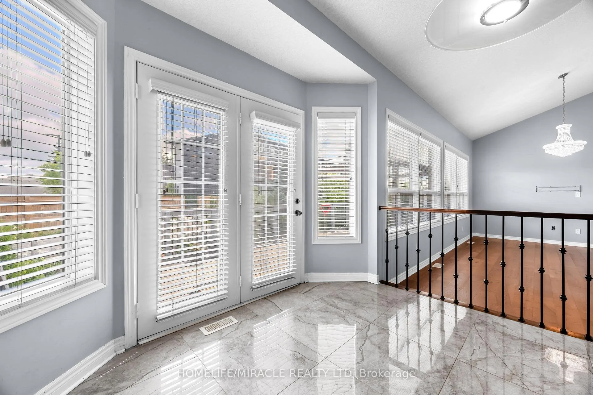 Photo 20 of 4 Clairfields Drive W, Guelph, Clairfields/Hanlon Business Park — HOMEH