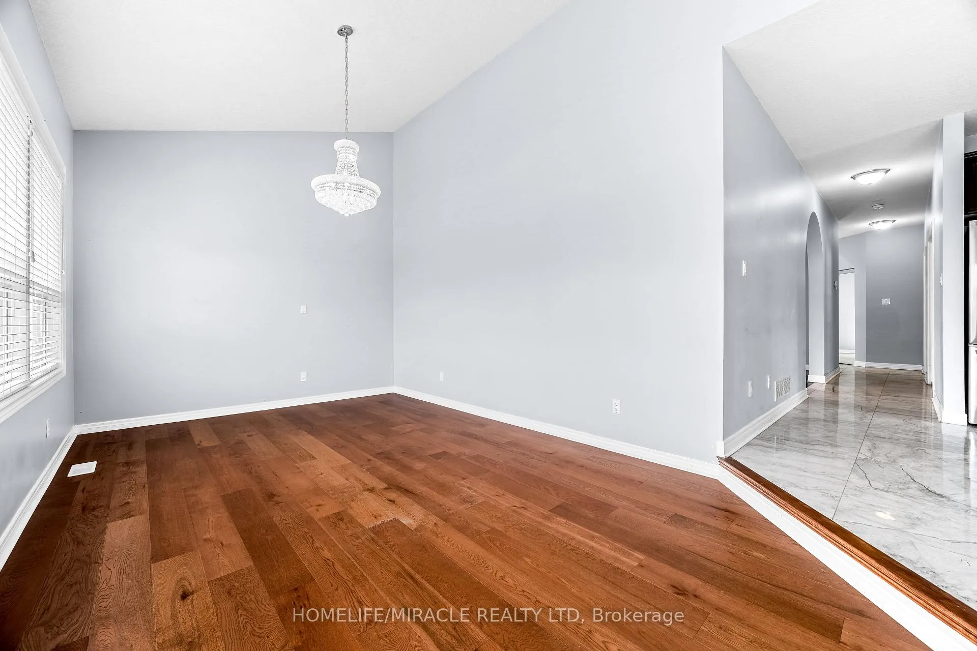 Photo 23 of 4 Clairfields Drive W, Guelph, Clairfields/Hanlon Business Park — HOMEH