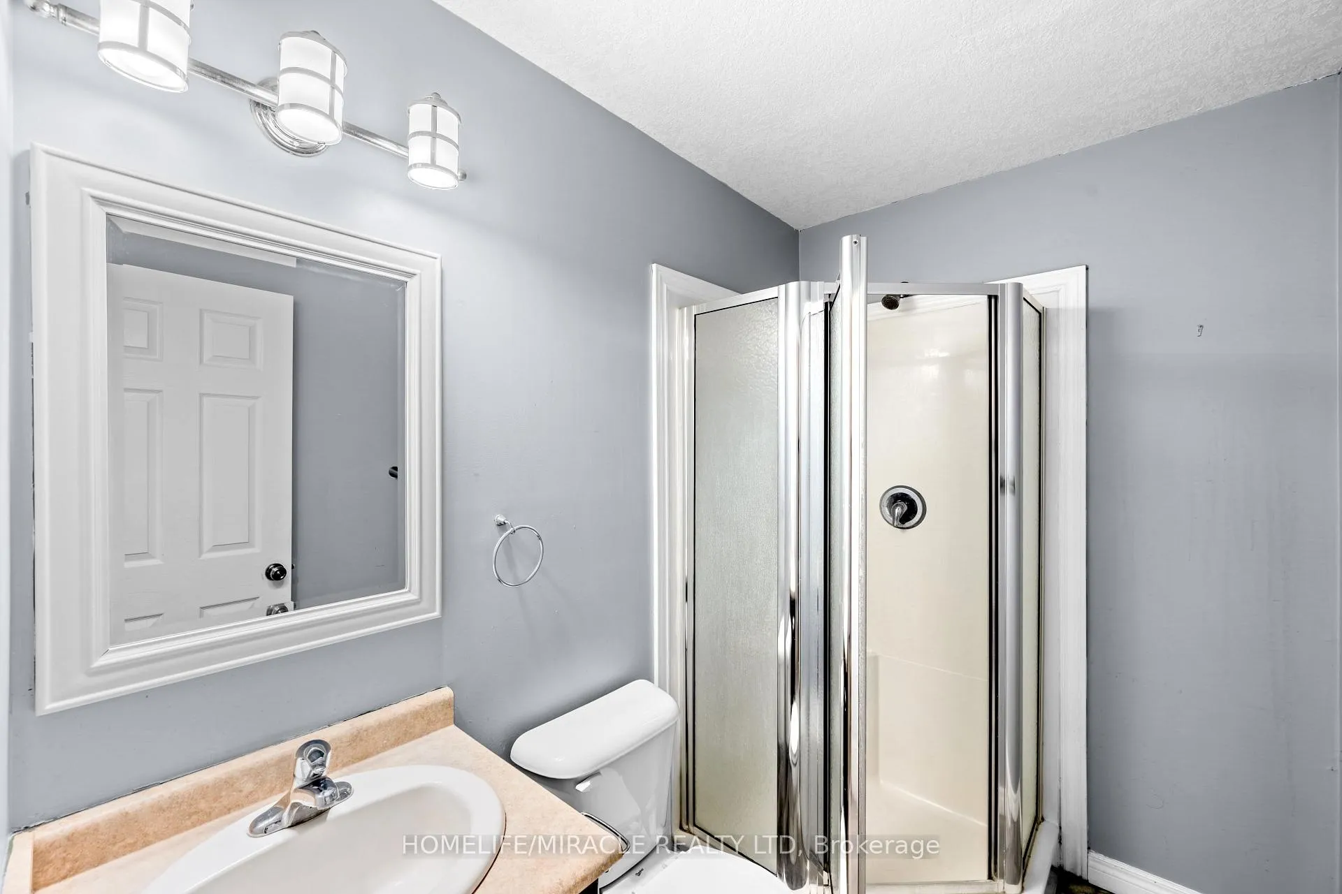Photo 24 of 4 Clairfields Drive W, Guelph, Clairfields/Hanlon Business Park — HOMEH