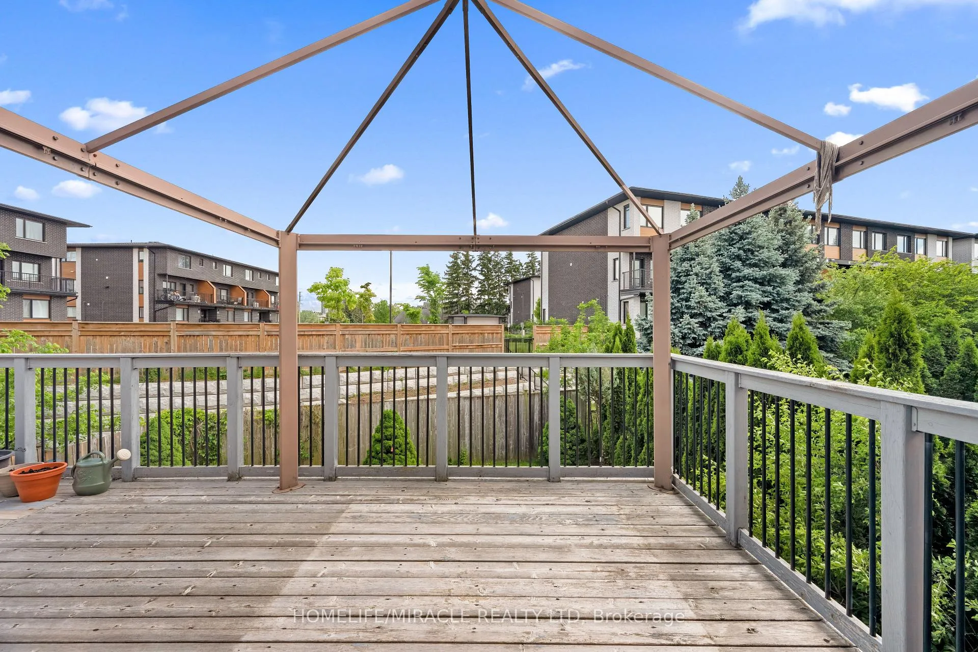 Photo 27 of 4 Clairfields Drive W, Guelph, Clairfields/Hanlon Business Park — HOMEH