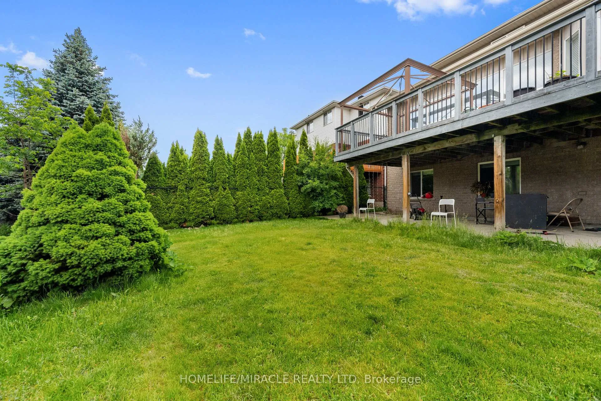 Photo 43 of 4 Clairfields Drive W, Guelph, Clairfields/Hanlon Business Park — HOMEH