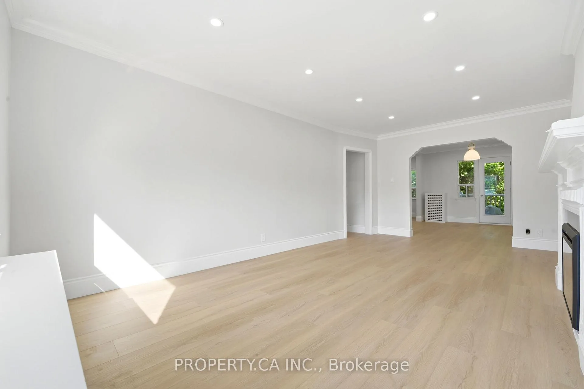 Photo 8 of Unit 2, 115 Cheritan Avenue, Toronto, Lawrence Park South — HOMEH