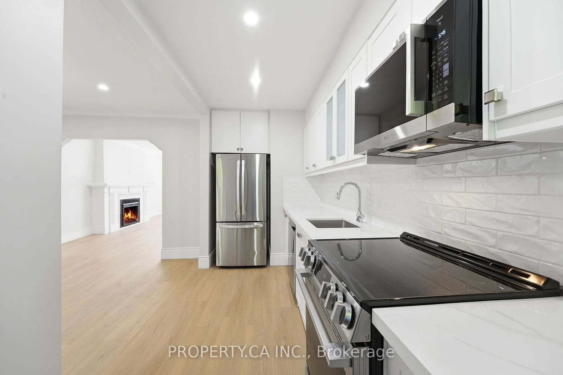 Photo 10 of Unit 2, 115 Cheritan Avenue, Toronto, Lawrence Park South — HOMEH