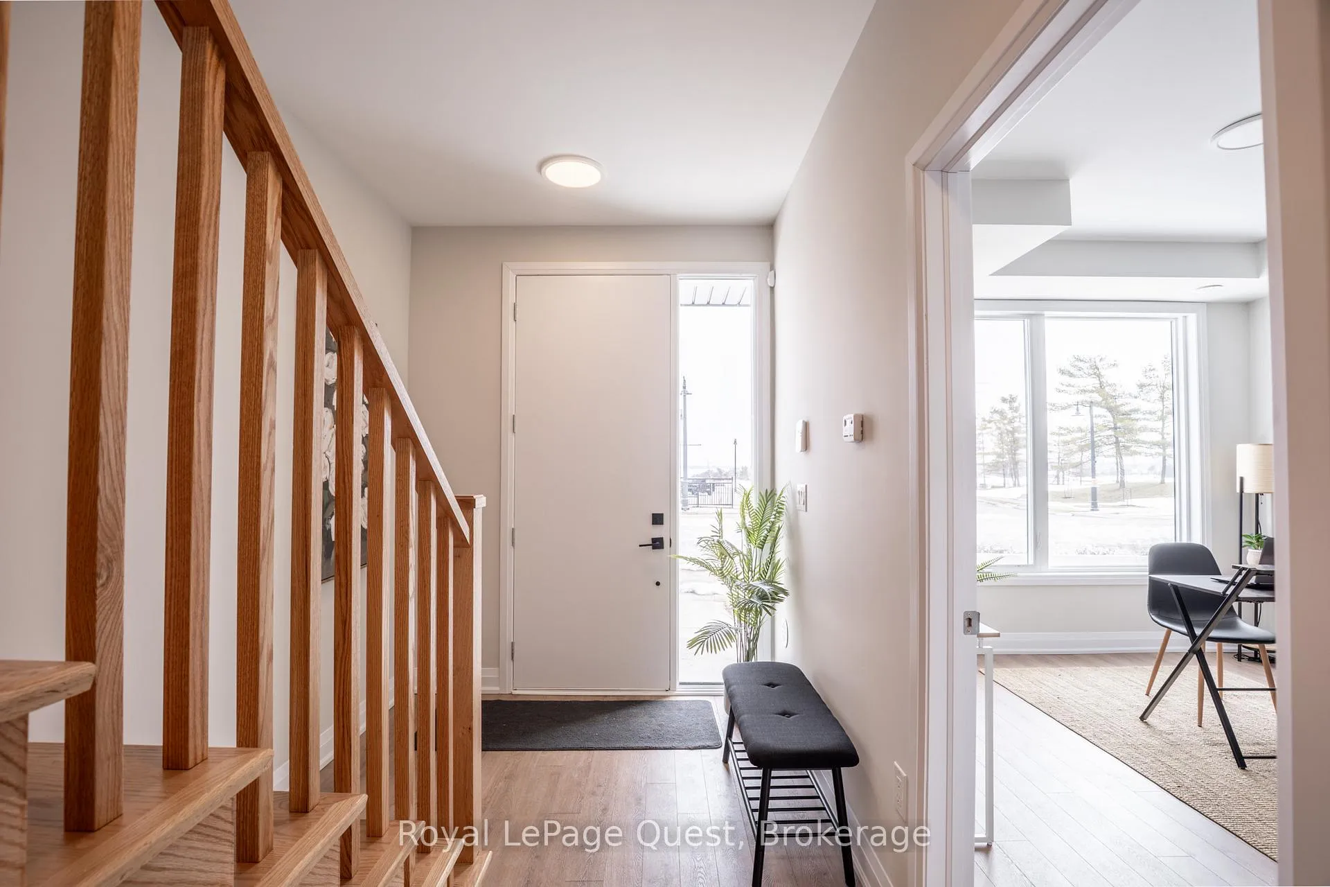 Photo 5 of 93 Lightfoot Drive, Orillia — HOMEH