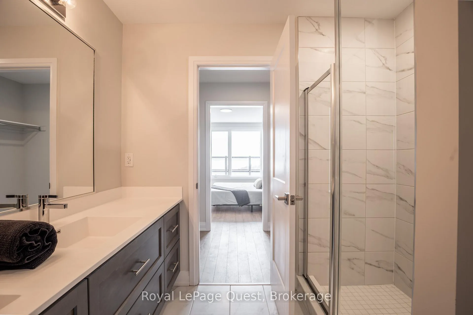 Photo 22 of 93 Lightfoot Drive, Orillia — HOMEH