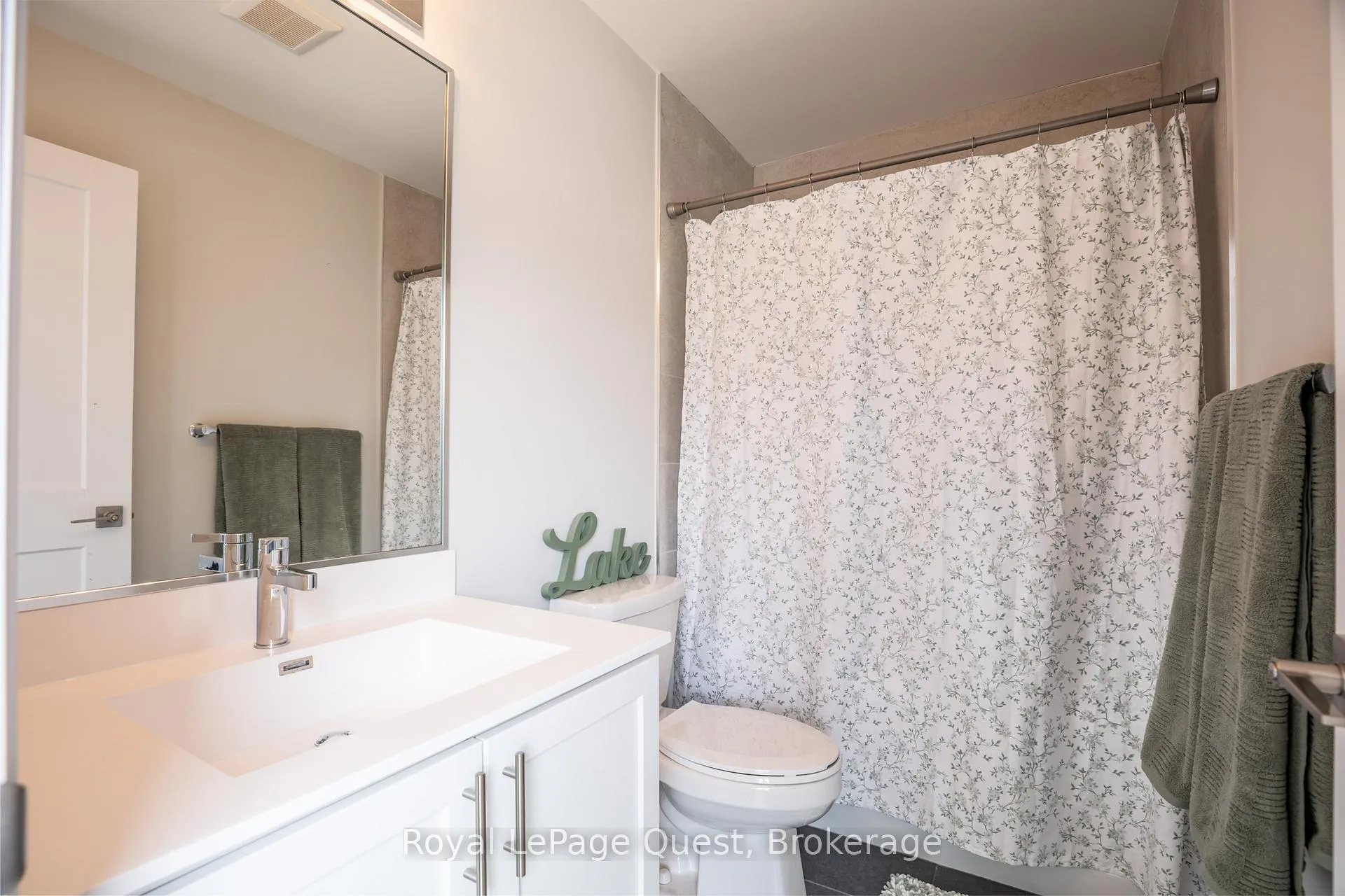 Photo 24 of 93 Lightfoot Drive, Orillia — HOMEH