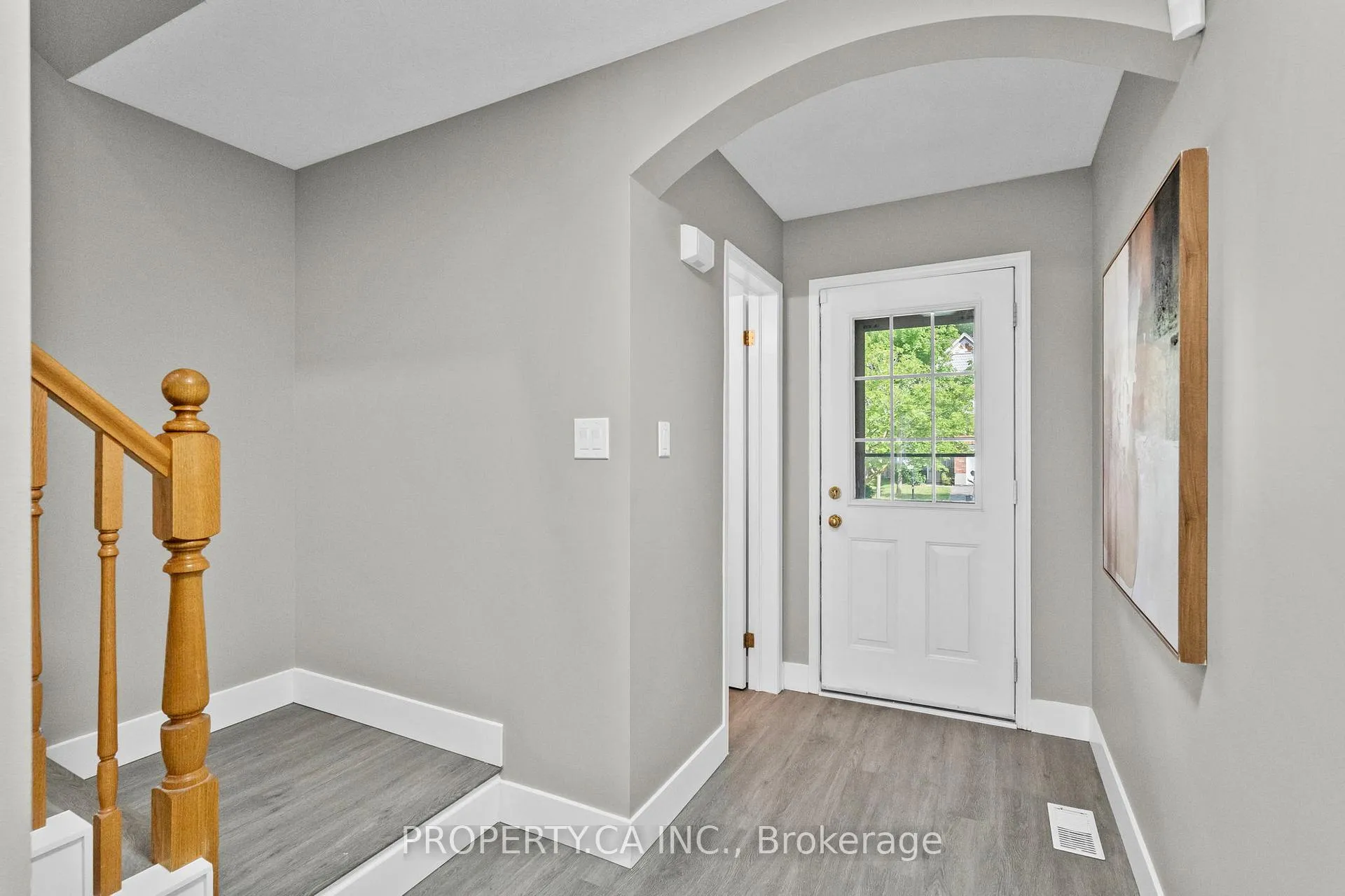 Photo 3 of 491 Veronica Drive, Kitchener — HOMEH