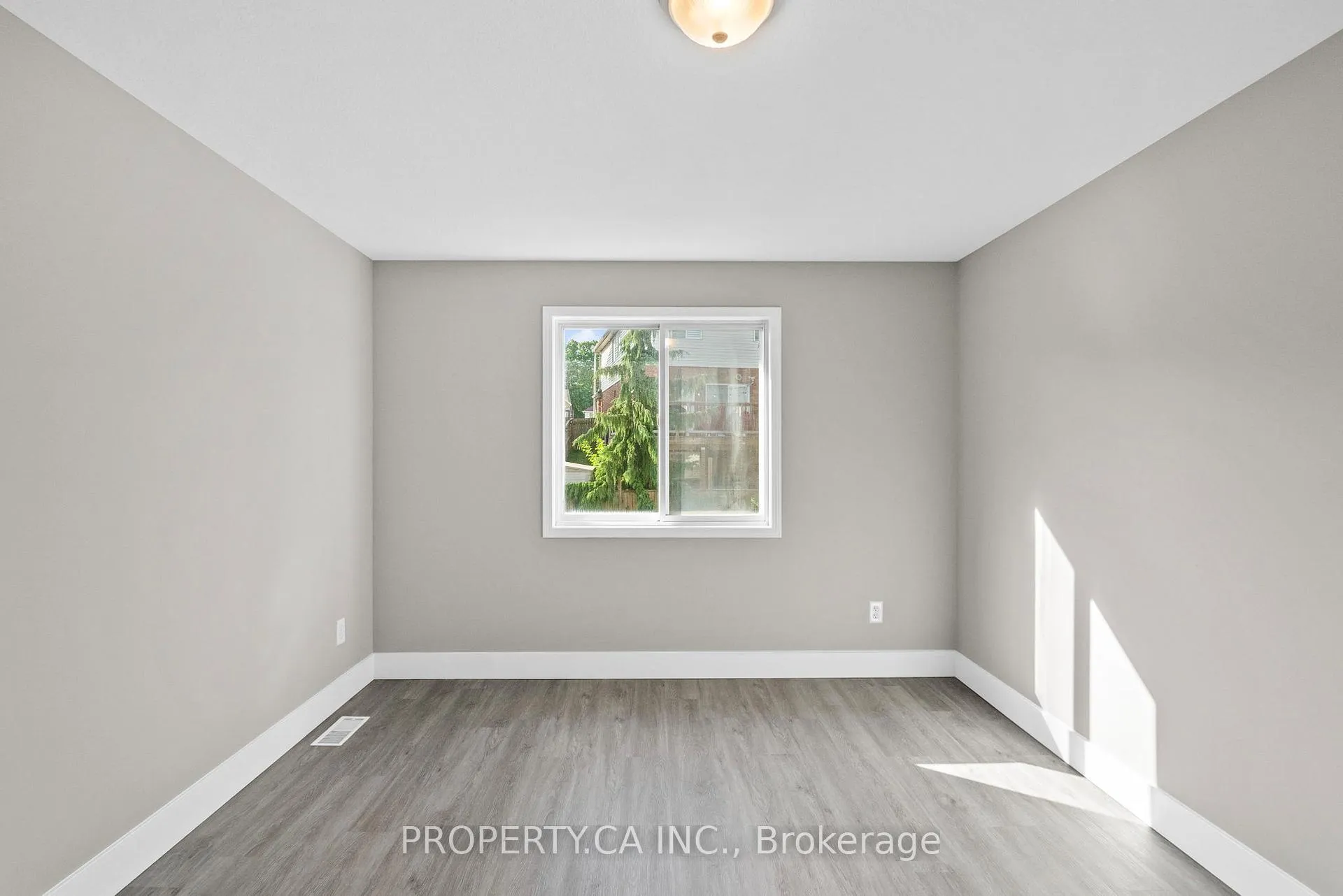 Photo 27 of 491 Veronica Drive, Kitchener — HOMEH