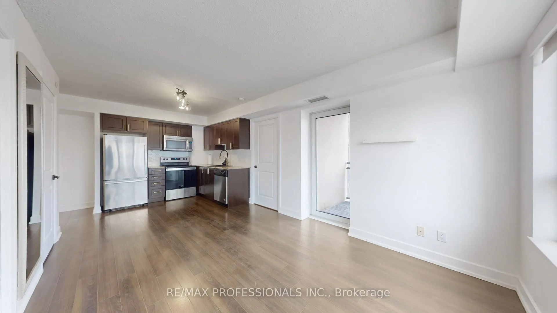 Photo 12 of Unit 822, 2 Eva Road, Etobicoke, Etobicoke West Mall — HOMEH
