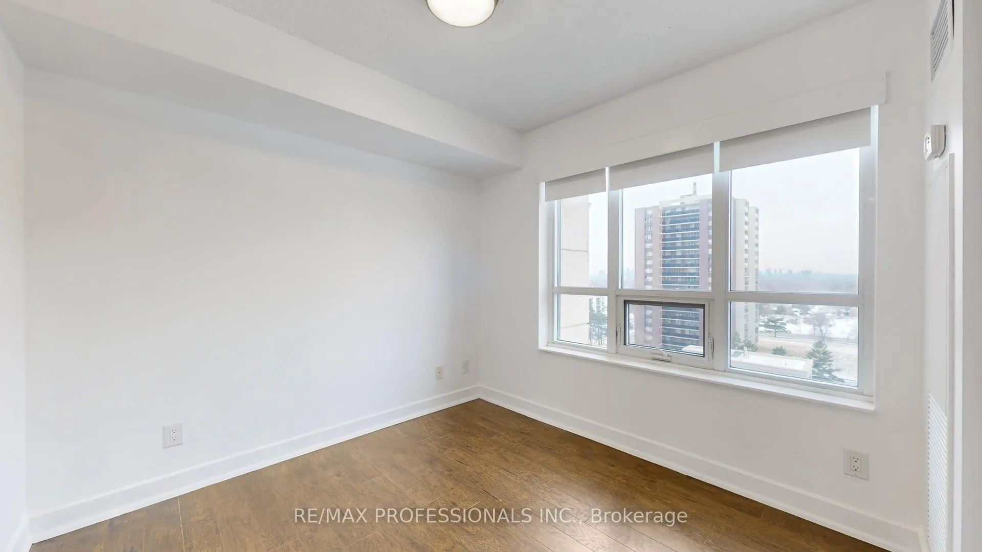 Photo 22 of Unit 822, 2 Eva Road, Etobicoke, Etobicoke West Mall — HOMEH