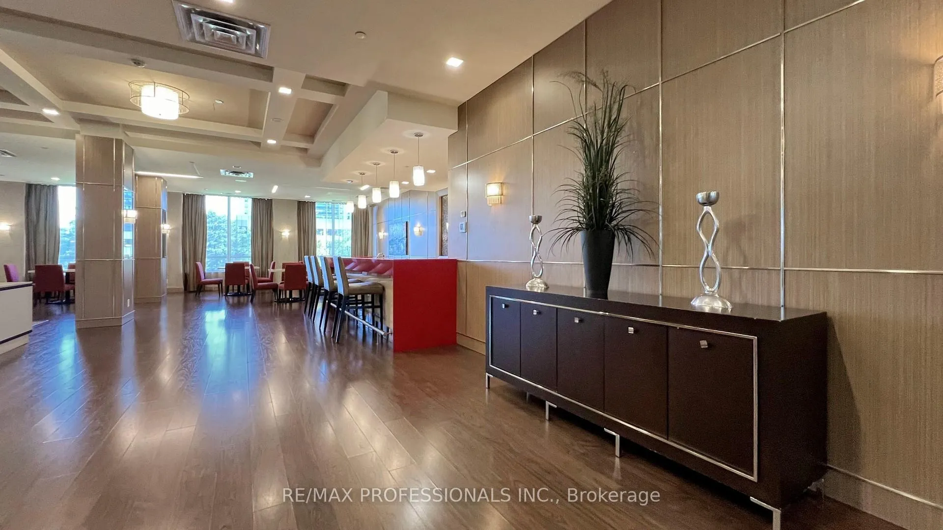 Photo 32 of Unit 822, 2 Eva Road, Etobicoke, Etobicoke West Mall — HOMEH