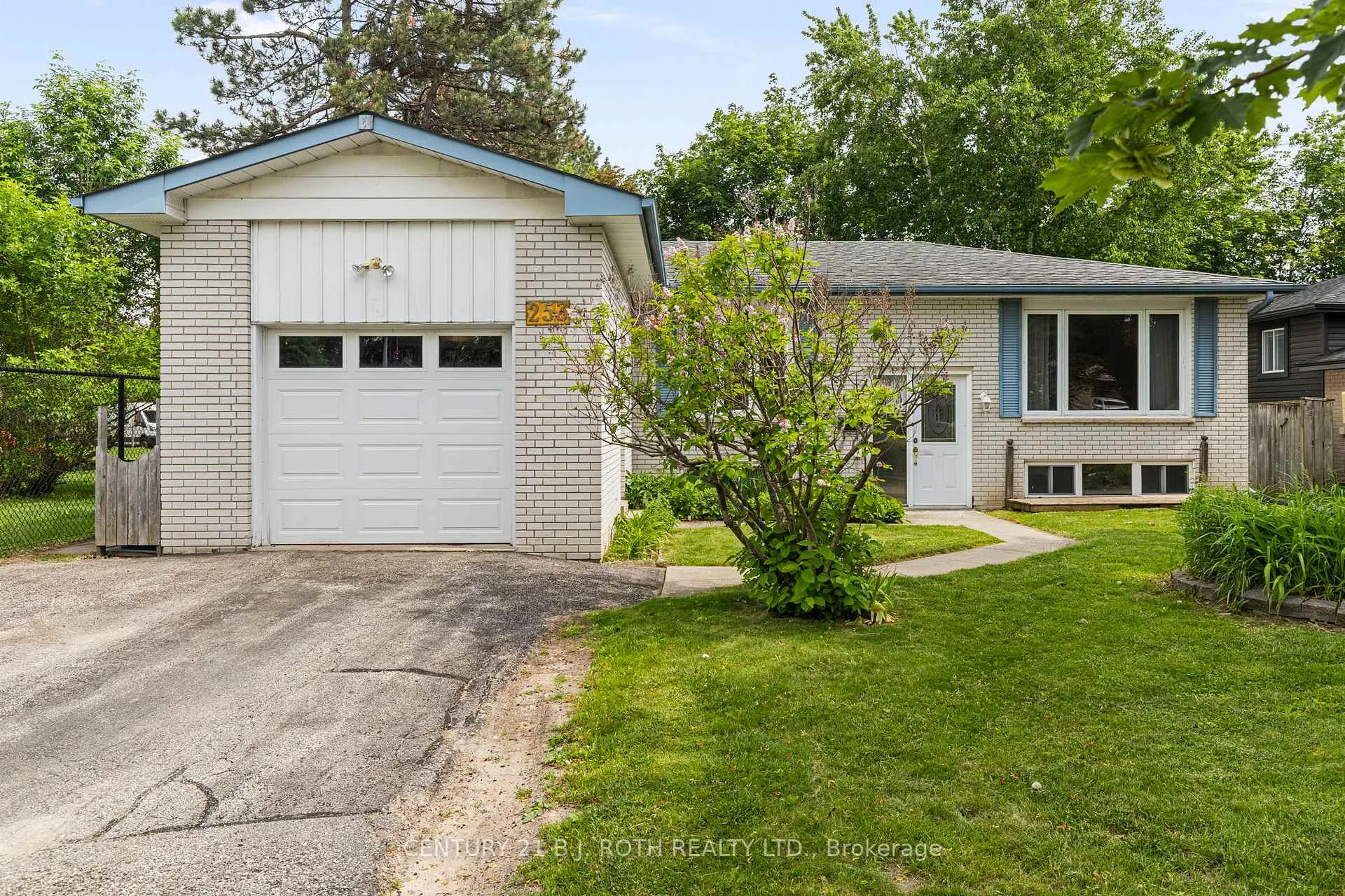 Photo 2 of 253 Rose Street, Barrie, Wellington — HOMEH