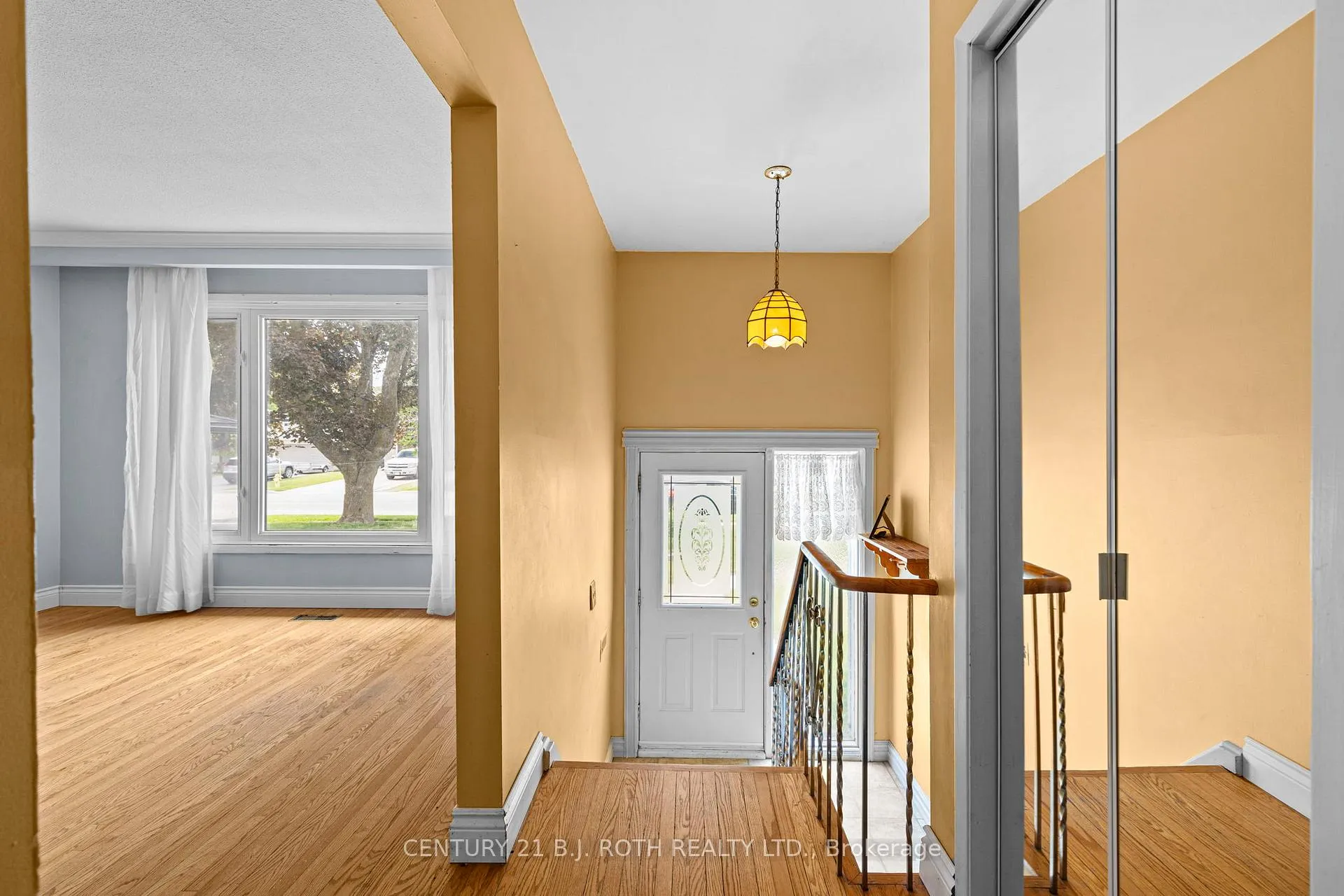 Photo 4 of 253 Rose Street, Barrie, Wellington — HOMEH