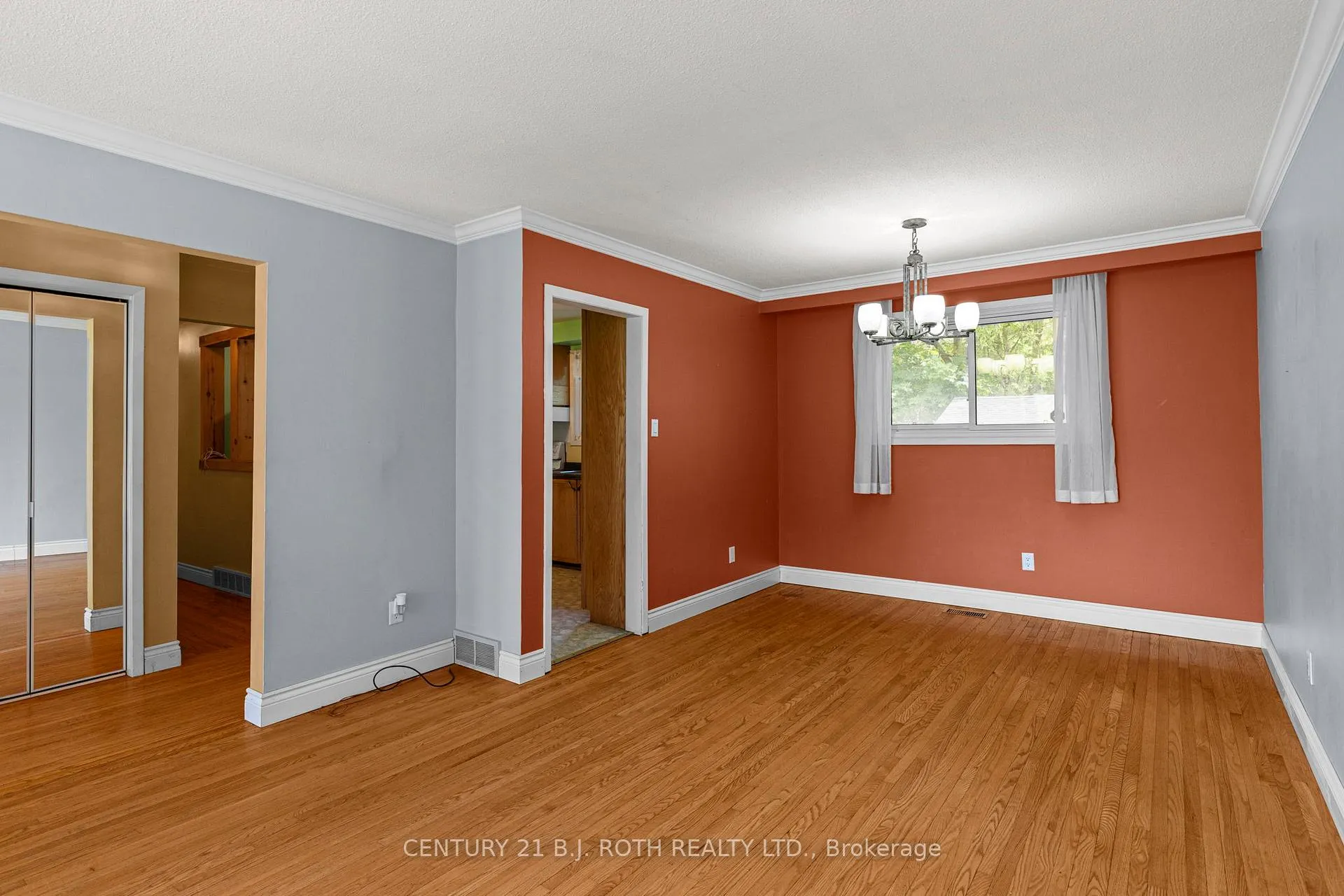 Photo 8 of 253 Rose Street, Barrie, Wellington — HOMEH