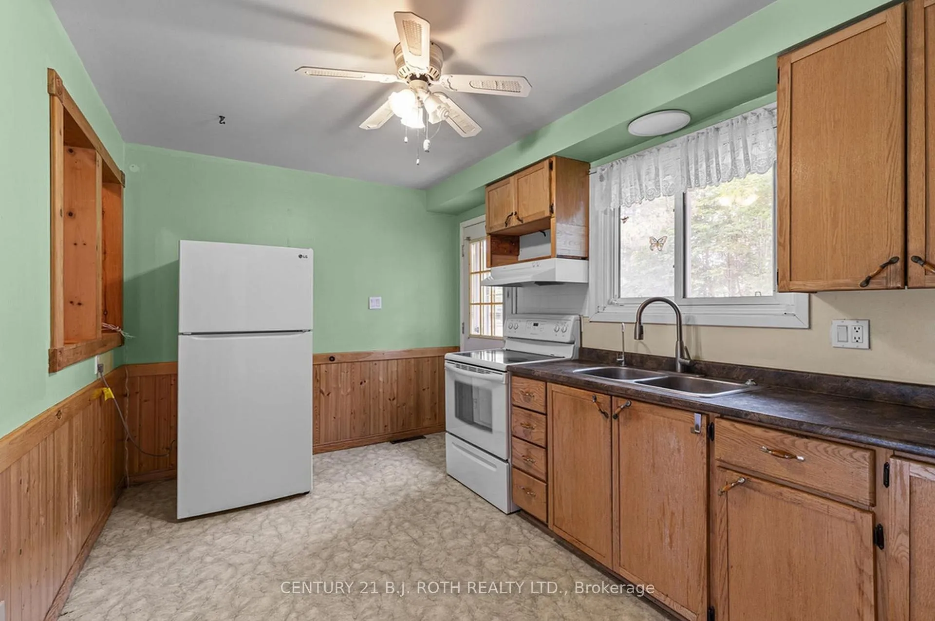 Photo 9 of 253 Rose Street, Barrie, Wellington — HOMEH