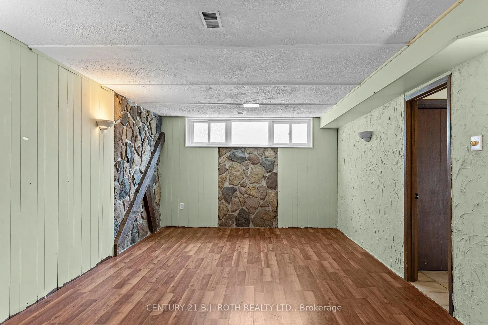 Photo 20 of 253 Rose Street, Barrie, Wellington — HOMEH