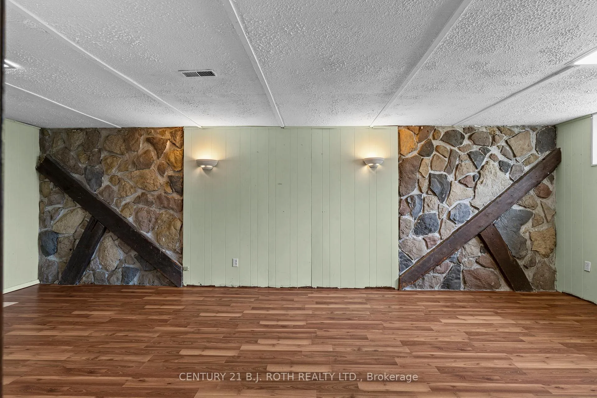 Photo 21 of 253 Rose Street, Barrie, Wellington — HOMEH