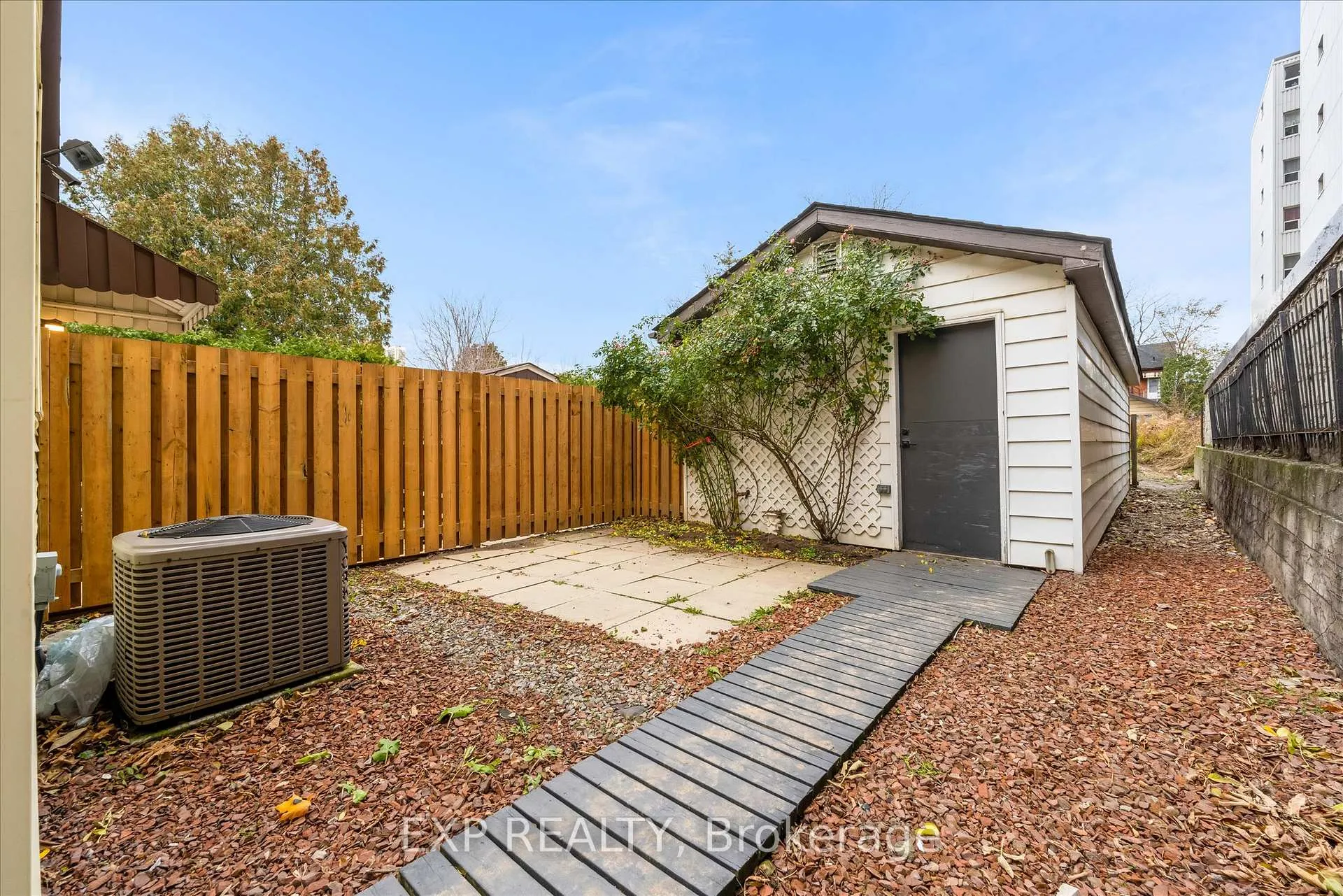 Photo 25 of 11 Ford Street, Hamilton, Corktown — HOMEH