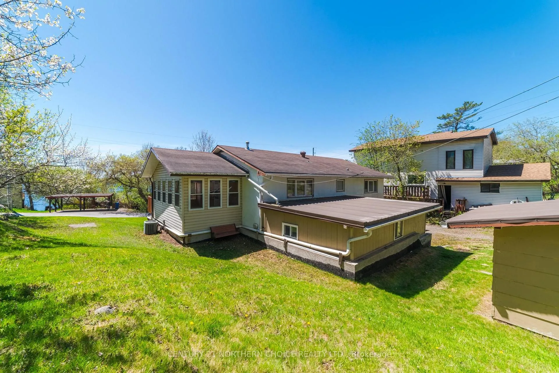 Photo 1 of 504 Beach Road, Kenora, Keewatin — HOMEH
