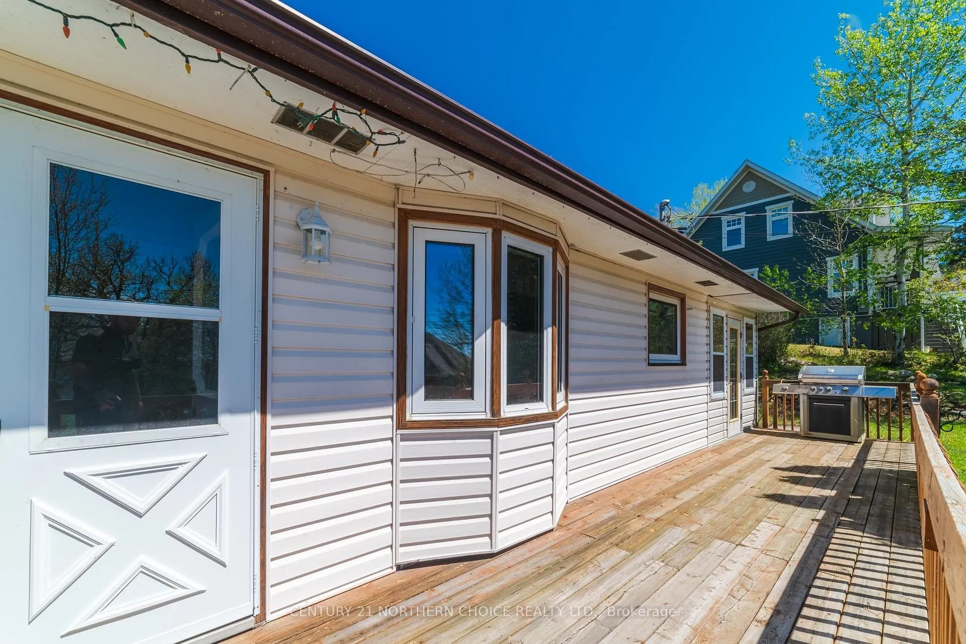 Photo 4 of 504 Beach Road, Kenora, Keewatin — HOMEH
