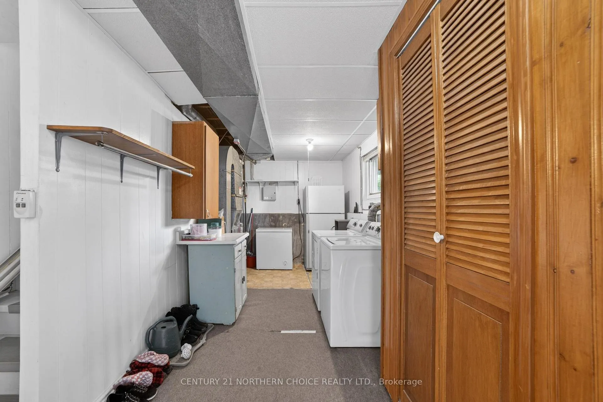 Photo 34 of 504 Beach Road, Kenora, Keewatin — HOMEH
