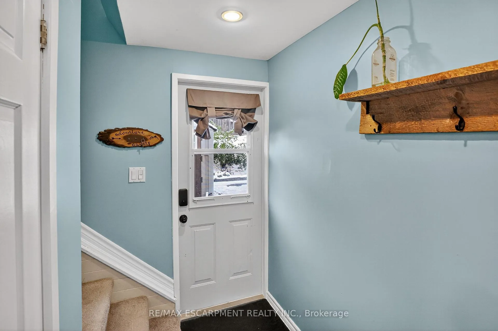 Photo 9 of 4956 Beam Street, Lincoln, Beamsville — HOMEH