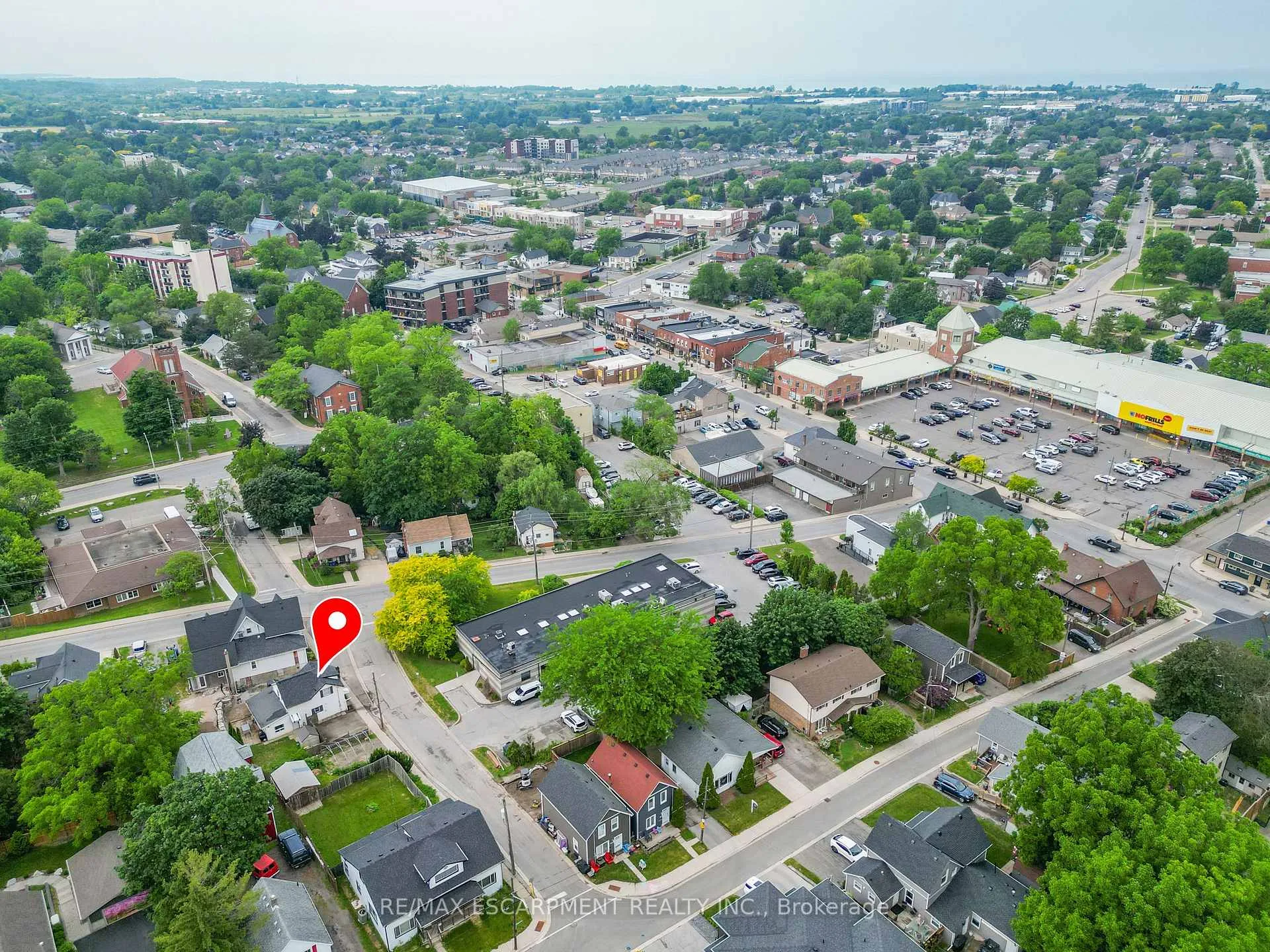 Photo 18 of 4956 Beam Street, Lincoln, Beamsville — HOMEH