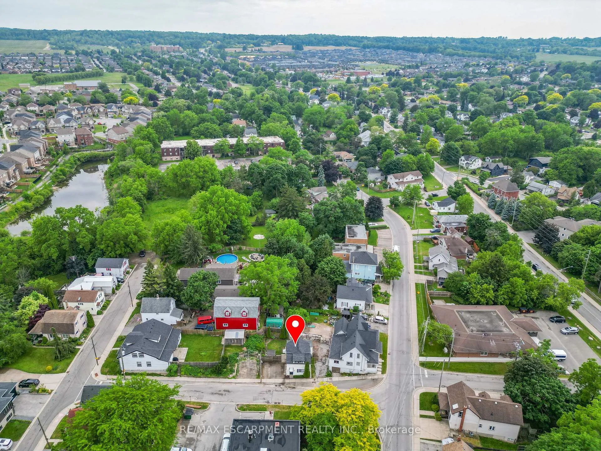 Photo 19 of 4956 Beam Street, Lincoln, Beamsville — HOMEH