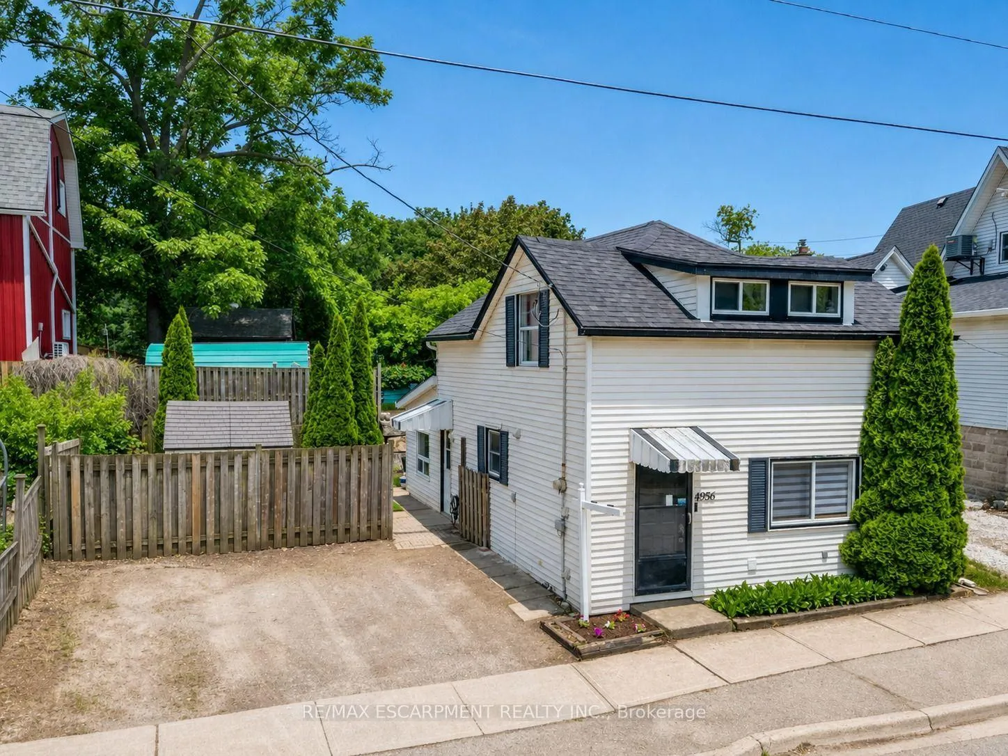 Photo 1 of 4956 Beam Street, Lincoln, Beamsville — HOMEH