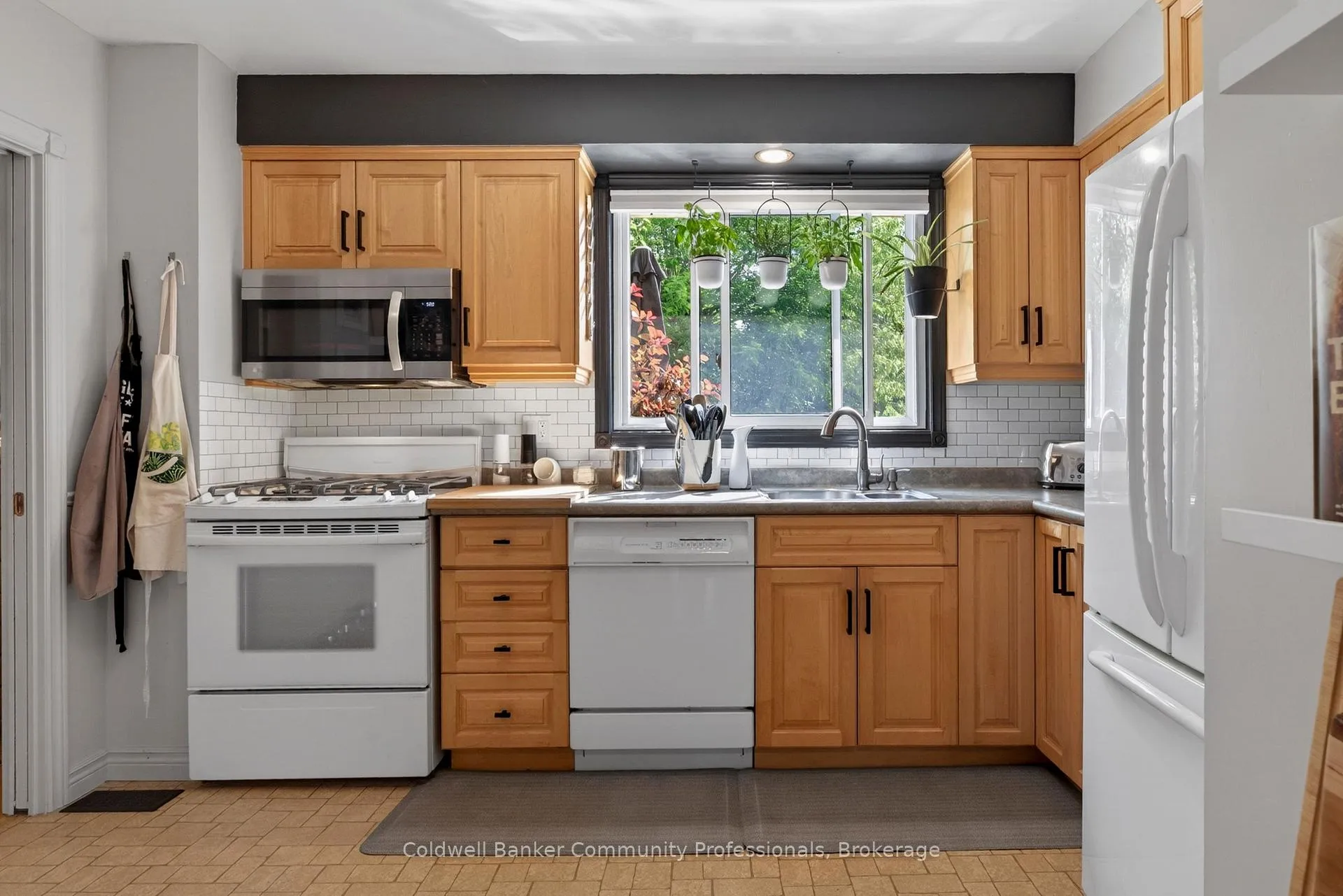Photo 16 of 28 Ramsgate Drive, Hamilton, Stoney Creek — HOMEH