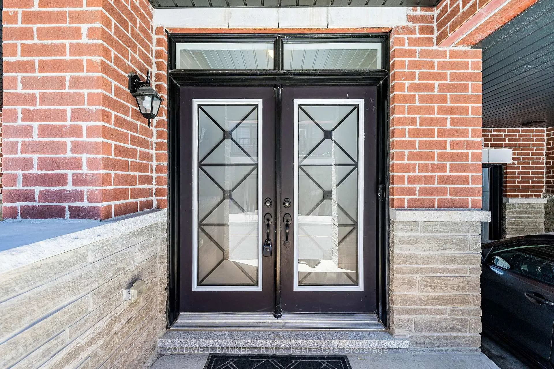 Photo 6 of 12 Broylio Lane, Ajax, South East — HOMEH