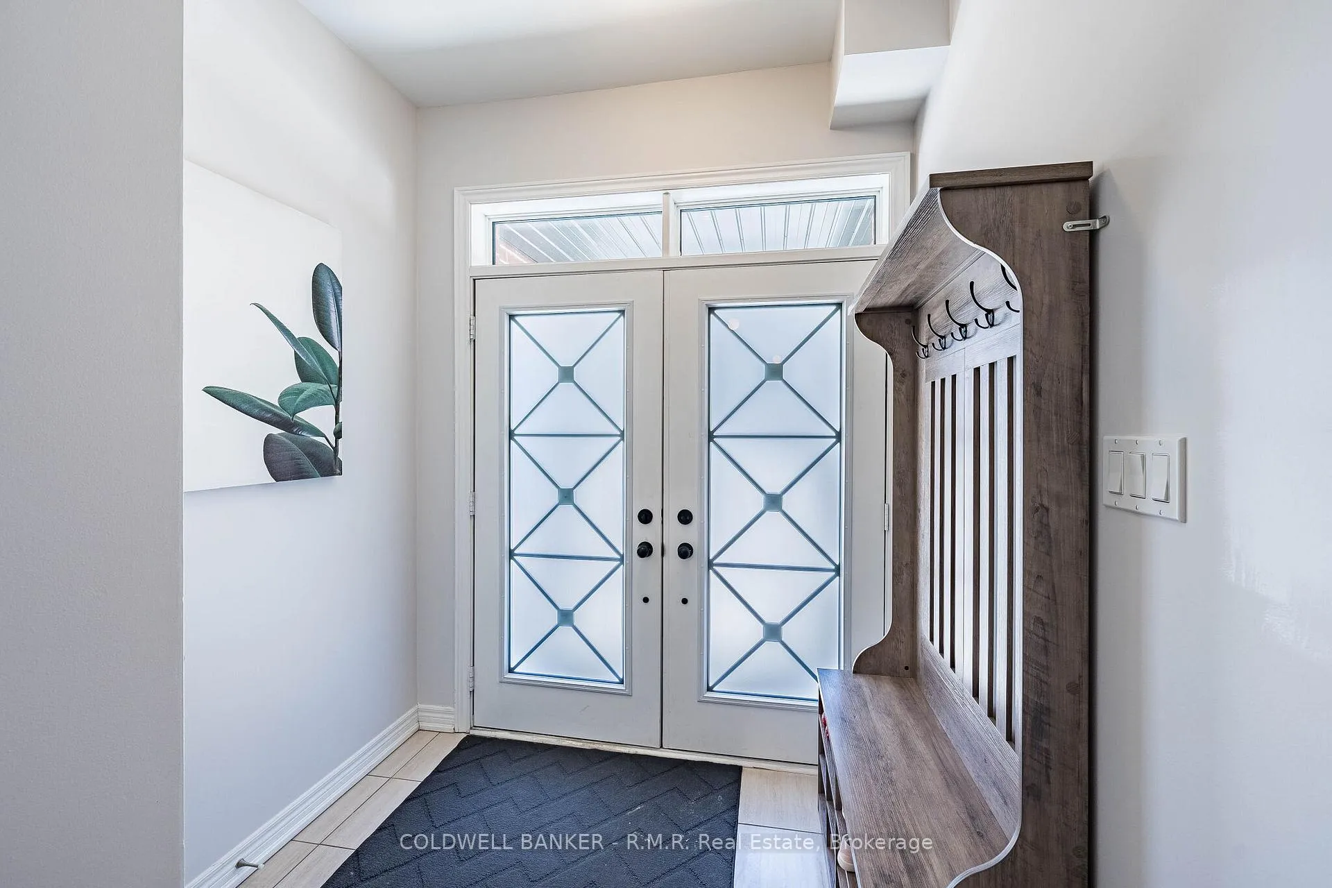 Photo 7 of 12 Broylio Lane, Ajax, South East — HOMEH