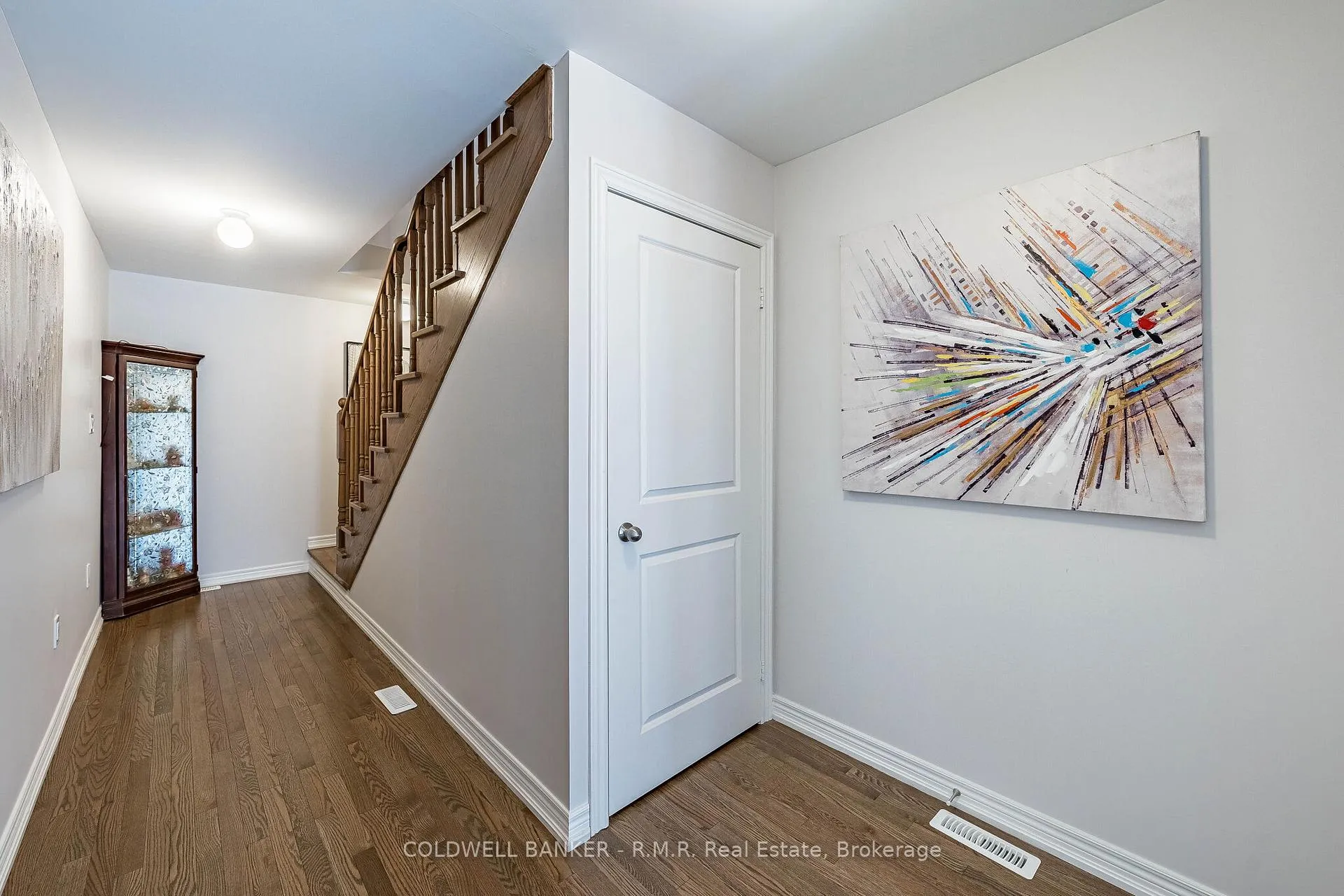 Photo 8 of 12 Broylio Lane, Ajax, South East — HOMEH