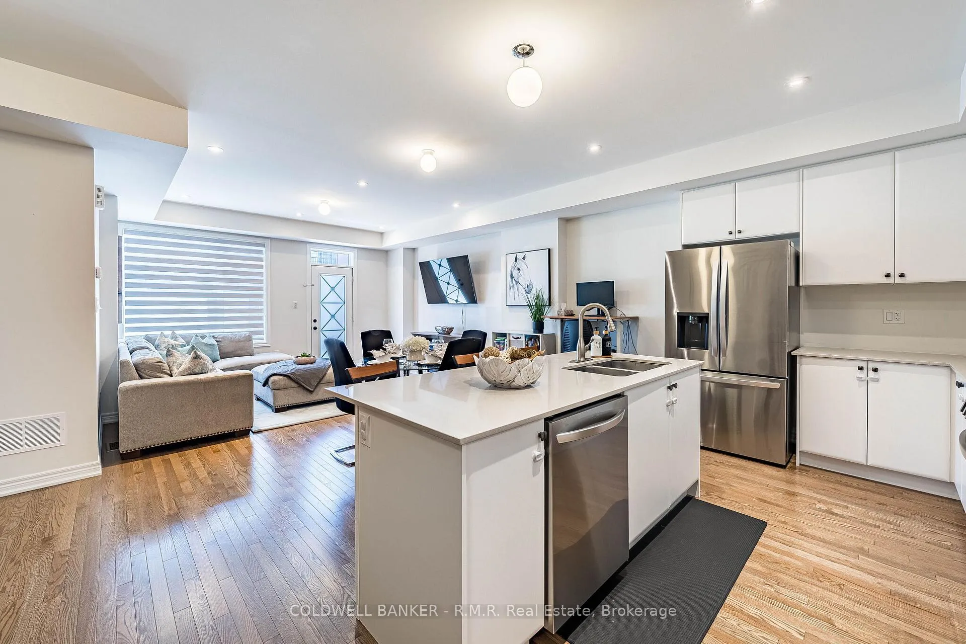 Photo 12 of 12 Broylio Lane, Ajax, South East — HOMEH