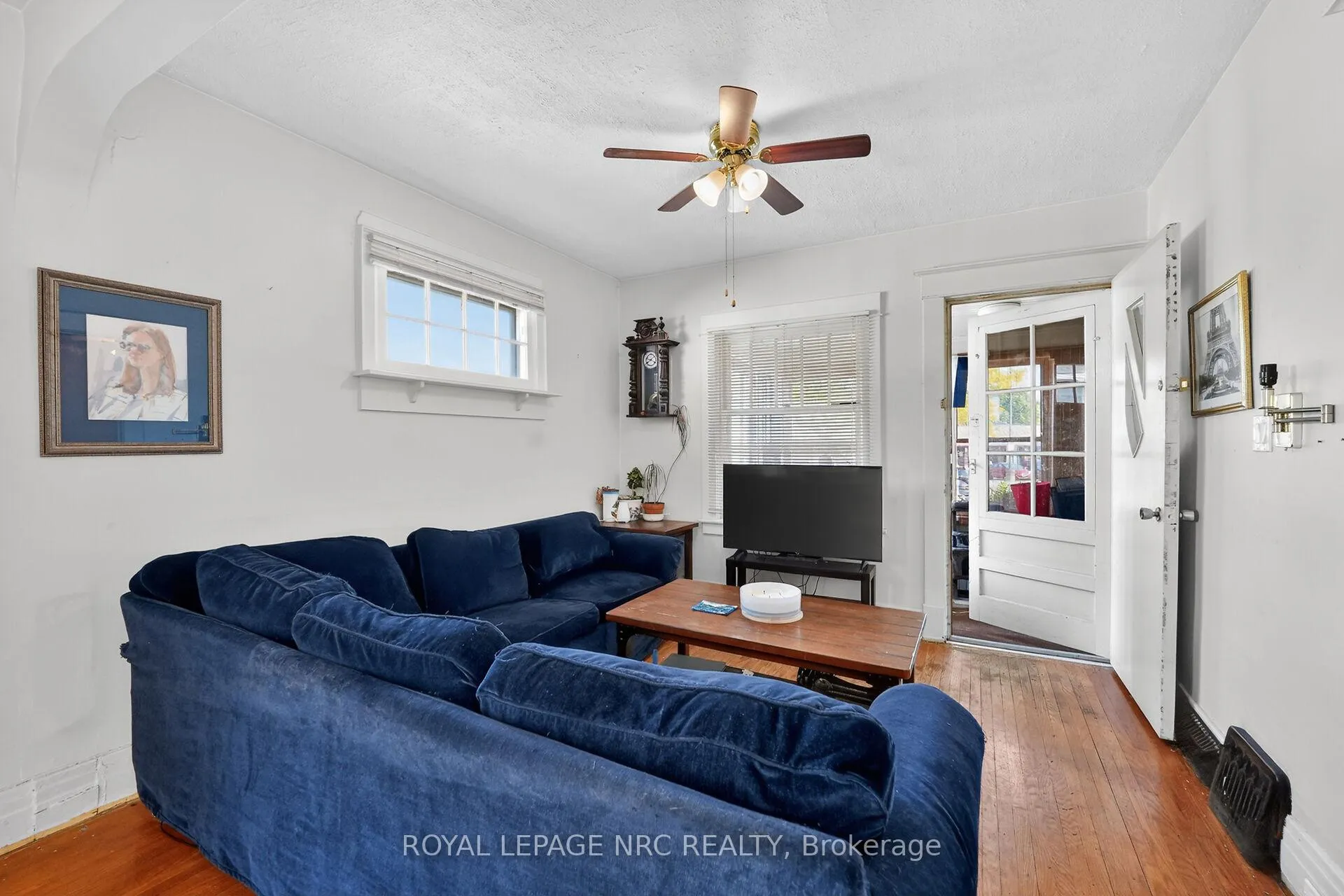 Photo 5 of 146 Carlton Street, St. Catharines, Downtown — HOMEH