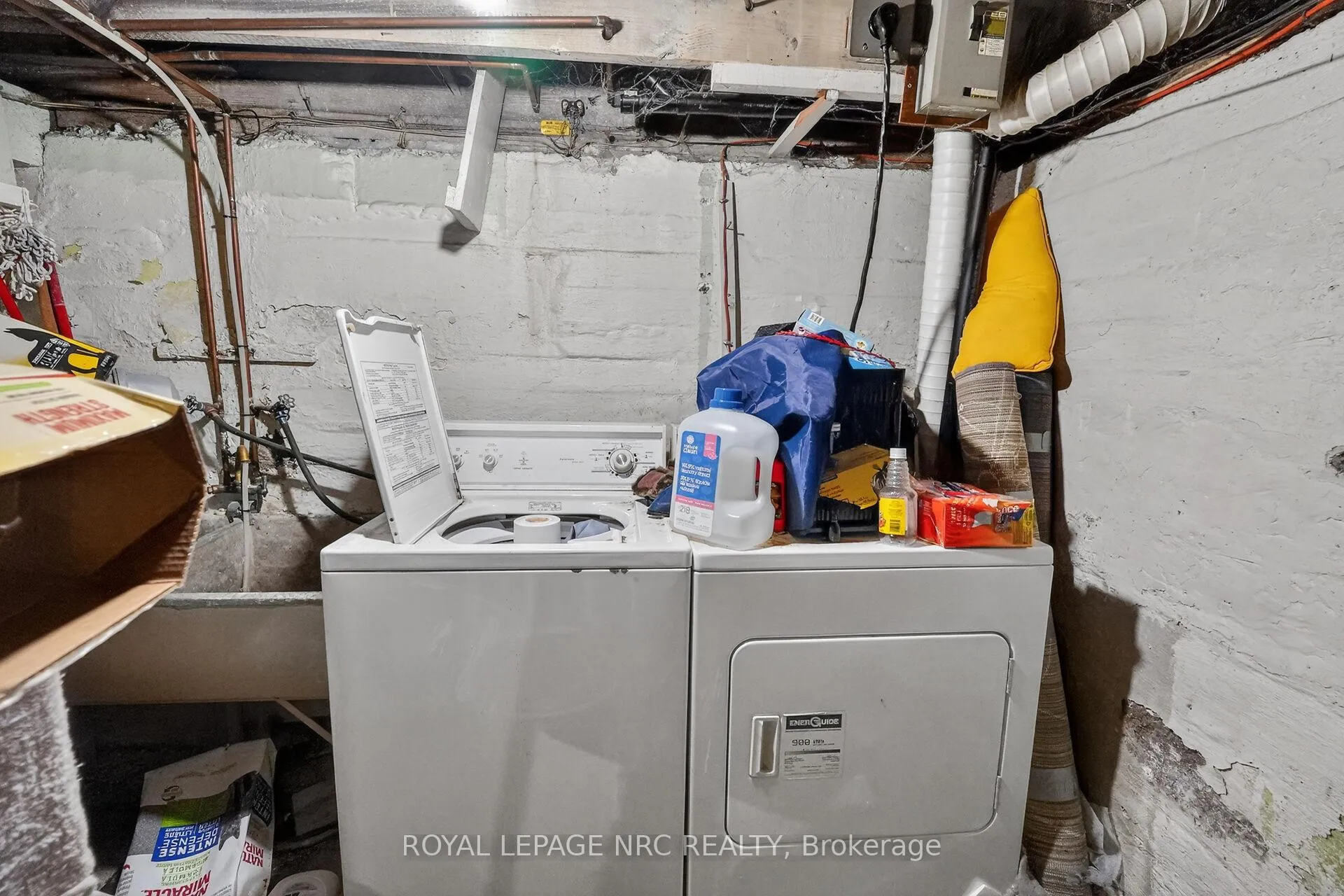 Photo 18 of 146 Carlton Street, St. Catharines, Downtown — HOMEH