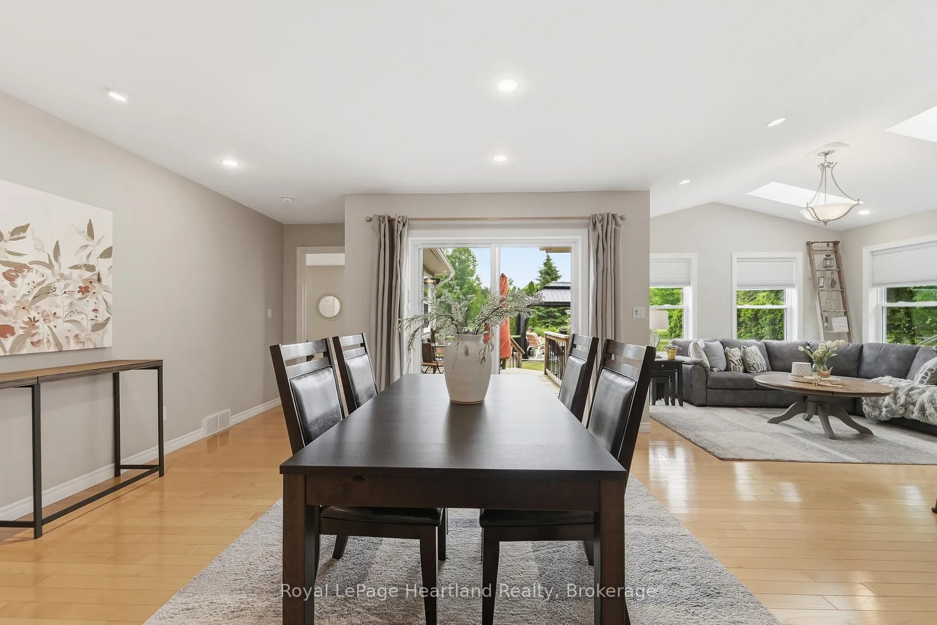 Photo 6 of 35095 Old River Road N, Bluewater, Bayfield — HOMEH