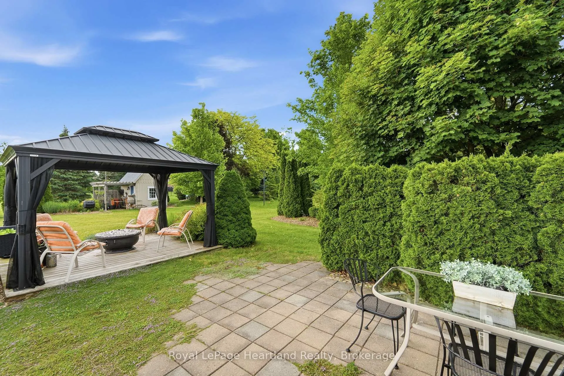 Photo 38 of 35095 Old River Road N, Bluewater, Bayfield — HOMEH