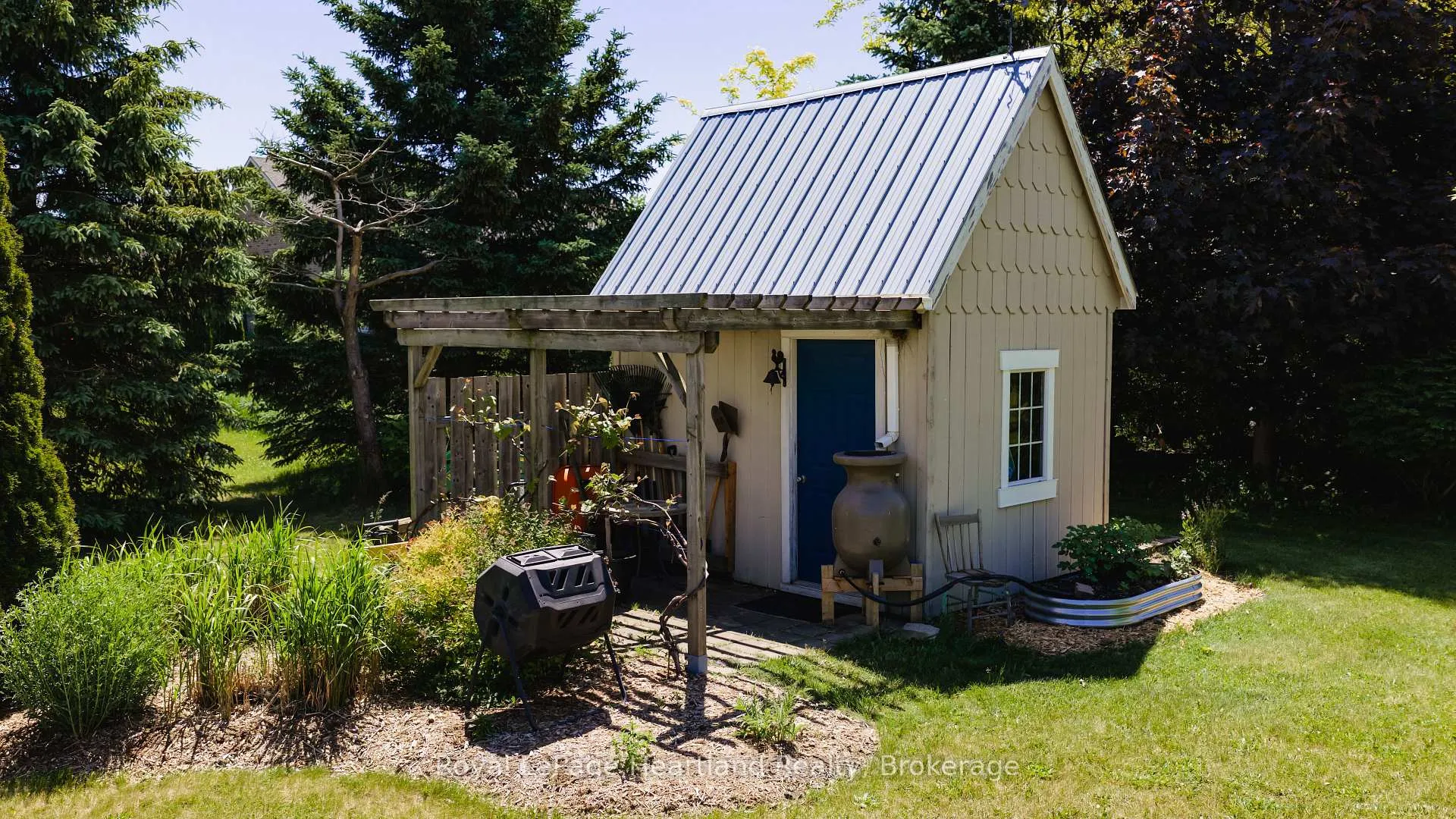 Photo 41 of 35095 Old River Road N, Bluewater, Bayfield — HOMEH